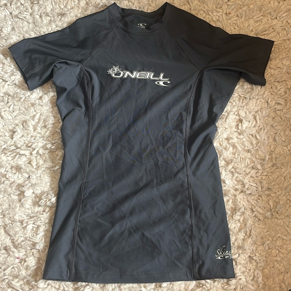 Kids or Adult swim shirt O’NEILL size small